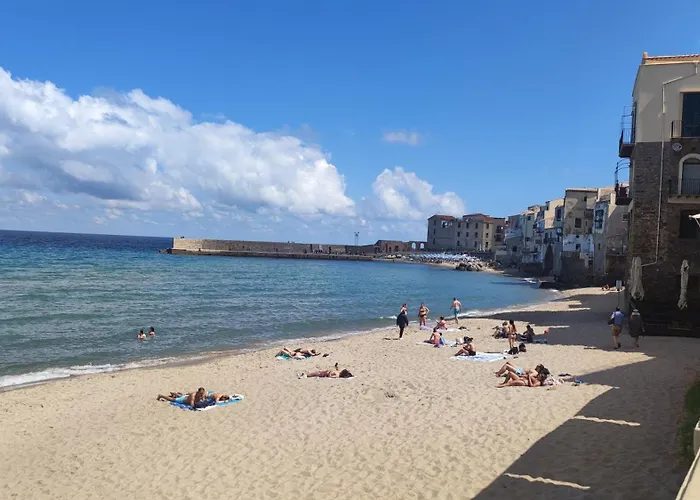 Cortile Gioeni * Чефалу